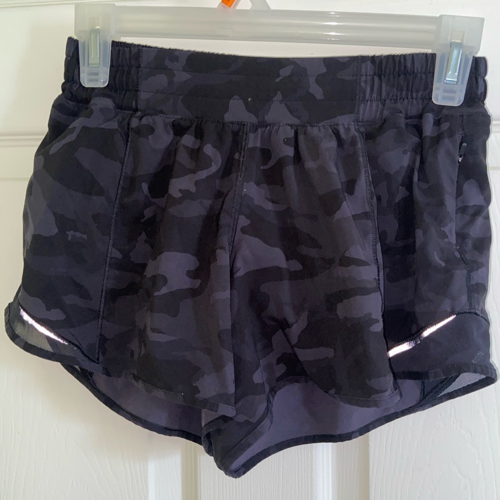 lululemon hotty hot shorts